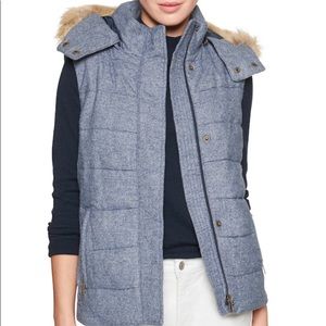 Banana Republic Fur Hood Puffer Vest Size: Small